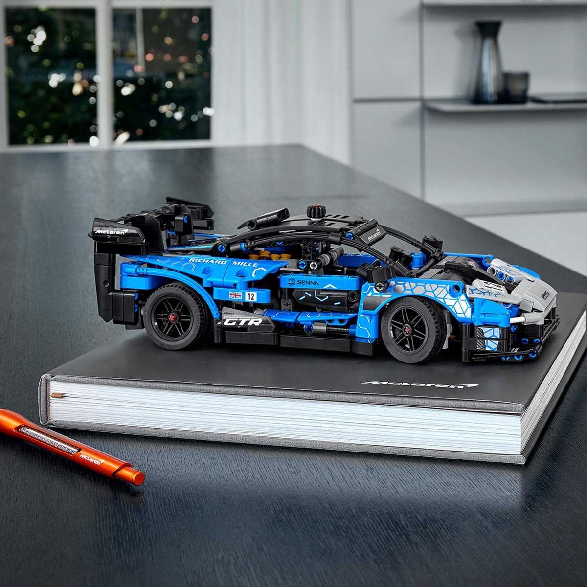 LEGO Technic McLaren Senna GTR - 42123