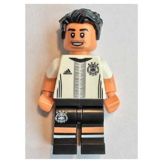 LEGO Minifigures DFB Mesut Özil – German National Team Football Minifigure